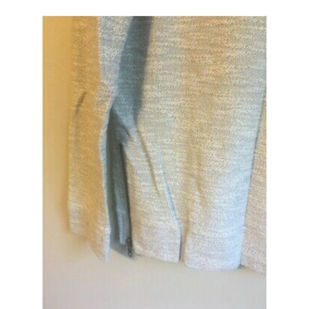 Loft medium sparkly grey top - Picture 5 of 5